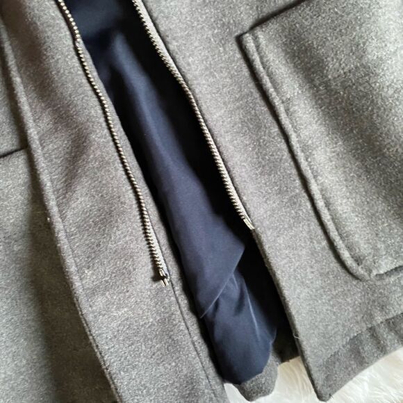 Old Navy Toggle Winter Coat Faux Fur Hooded Gray Size Small - Picture 11 of 11